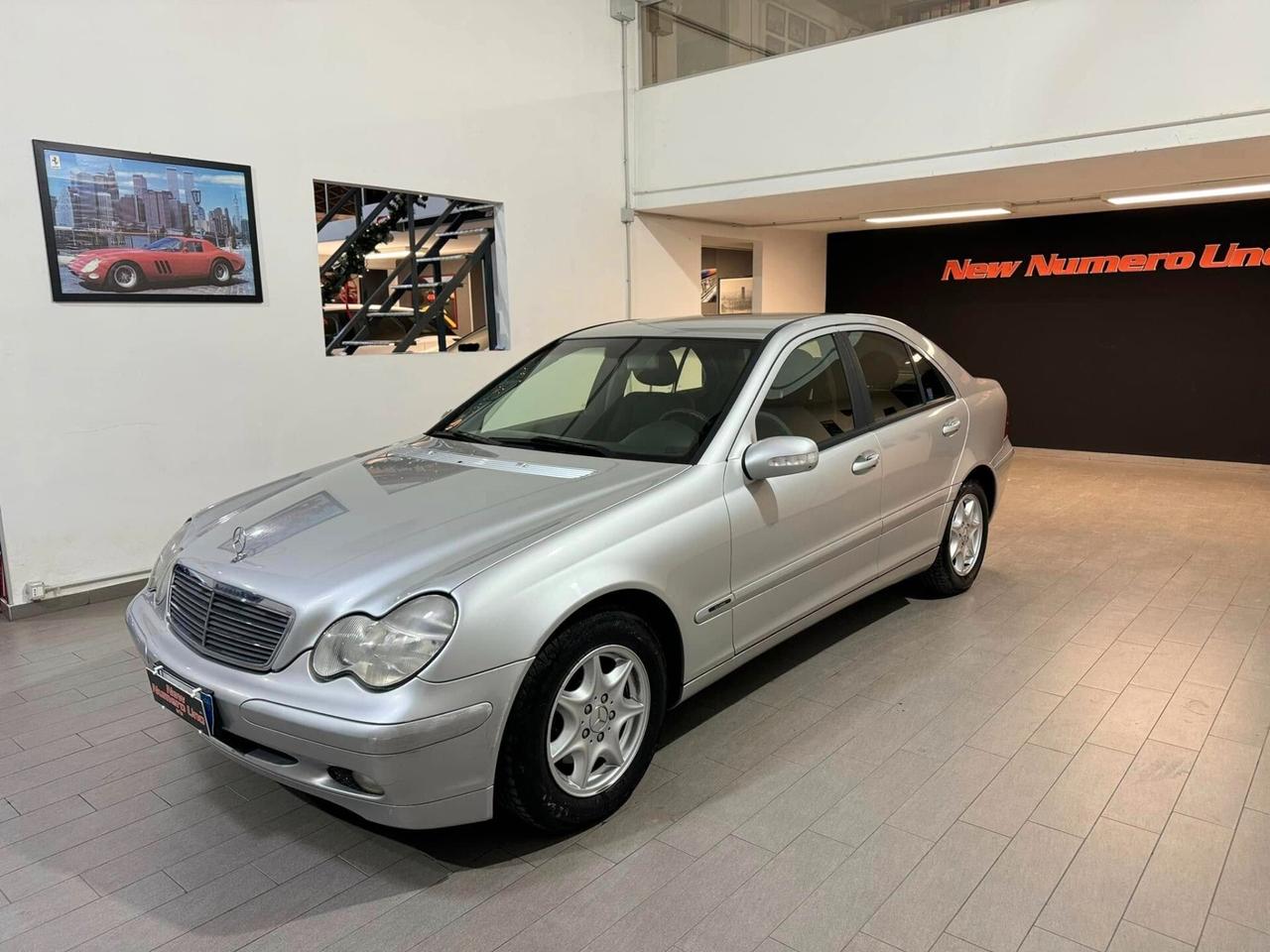 Mercedes-benz C 220 Mercedes C 220 CDI cat Classic 143cv 2003