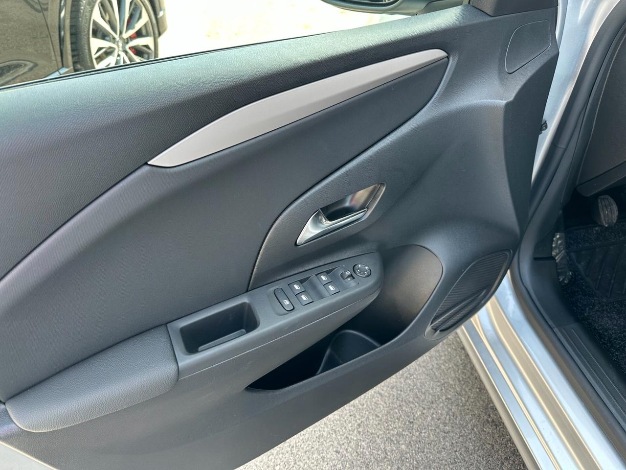 Opel Corsa 1.2 100 CV