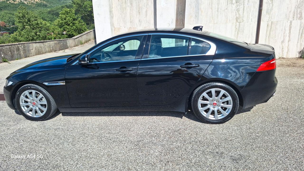 Jaguar XE 2.0 D 180 CV aut. Prestige