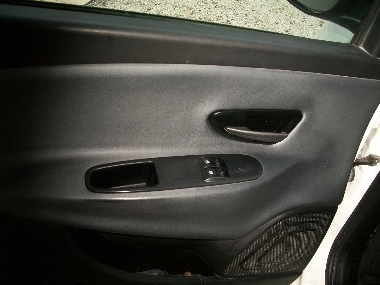 Lancia Ypsilon 1.2 69 CV 5 porte GPL Ecochic Gold DEL 2017 UNICO PROPRIETARIO MONTATO DALLAFABRICA LANCIAGARANZIA UN ANNO