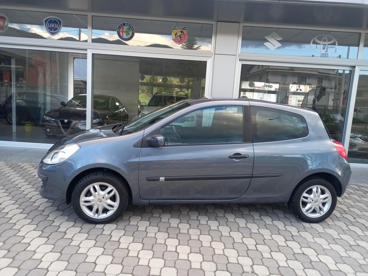 Renault Clio 1.2 16v DYNAMIQUE ACCESSORIATA SOLI 105.000 KM