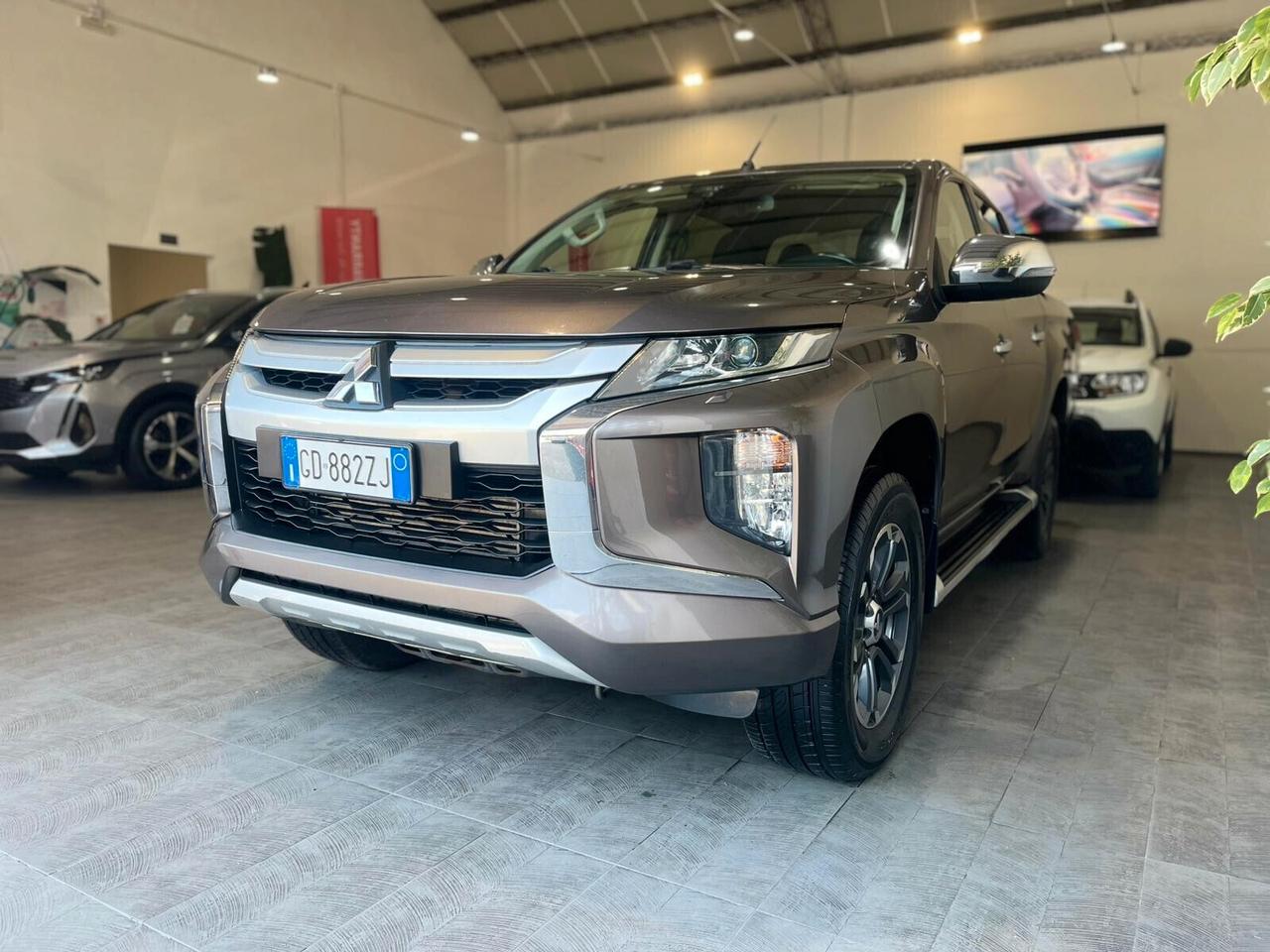 MITSUBISHI L200 2.3 D Double Cab 4x4 *2021* *UNICOPRO* *FULL*