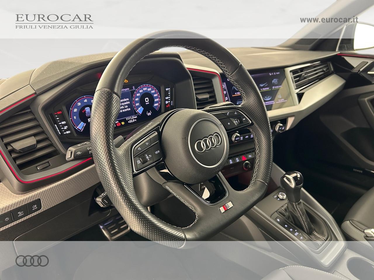 Audi A1 sportback 35 1.5 tfsi identity black s-tronic