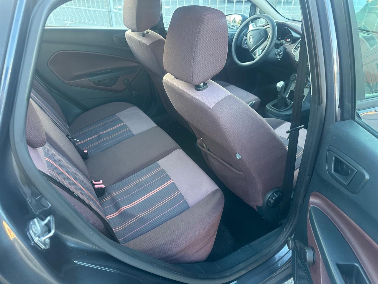 Ford Fiesta 1.4 5 porte Titanium