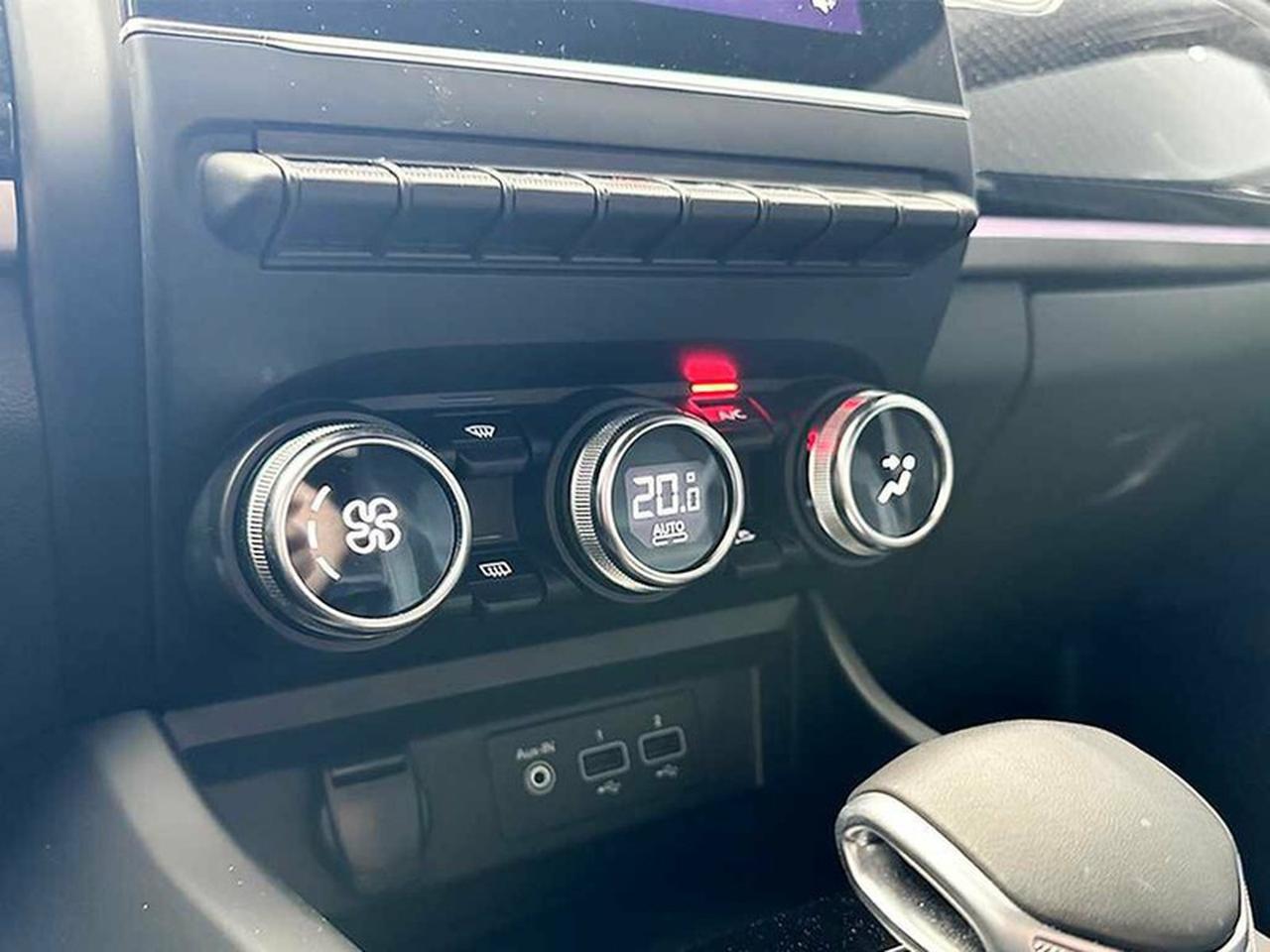 Renault Arkana 1.6 e-tech full hybrid e-tech engineered fast track 145cv