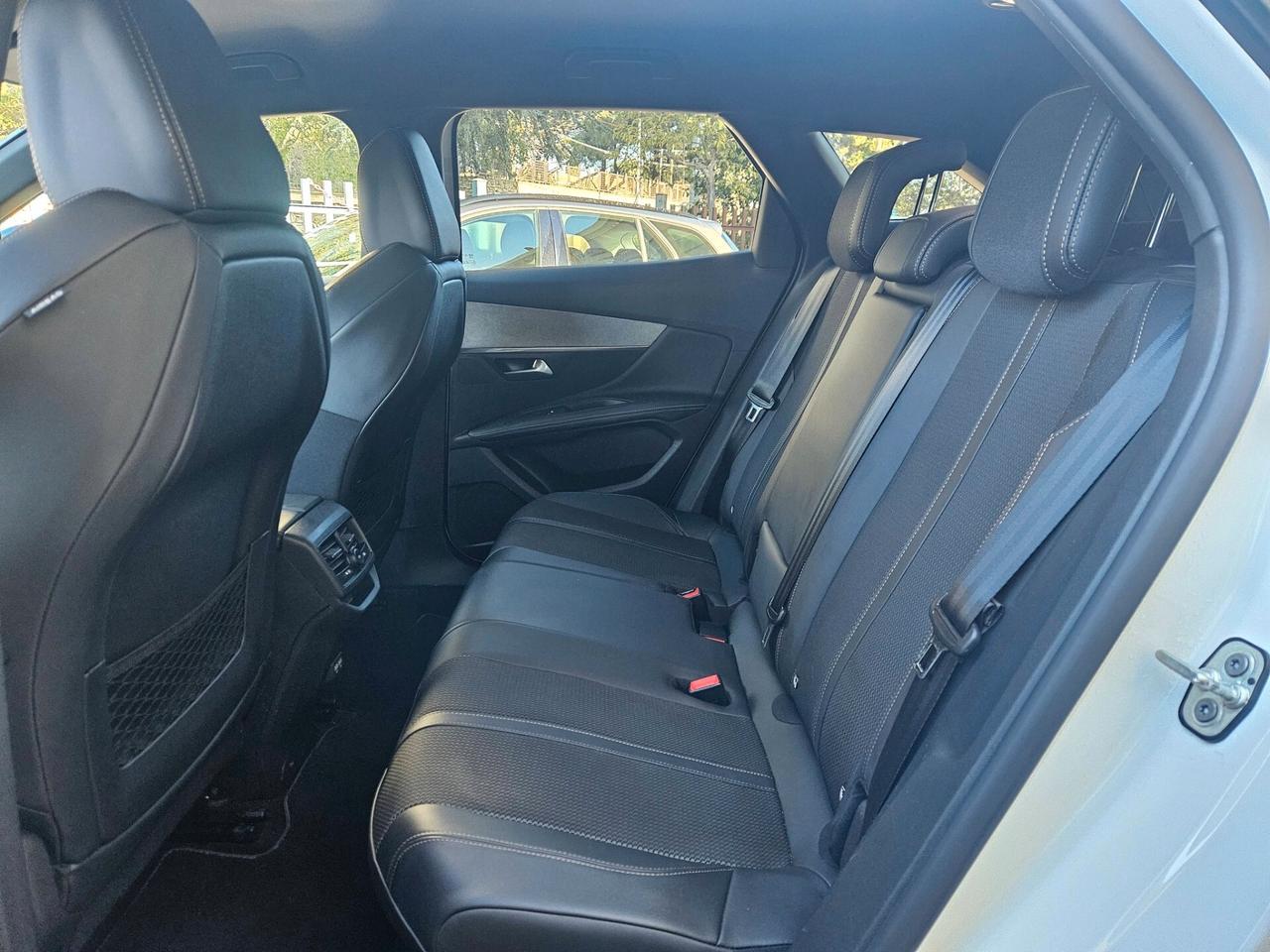 Peugeot 3008 BlueHDi 130 S&S EAT8 GT