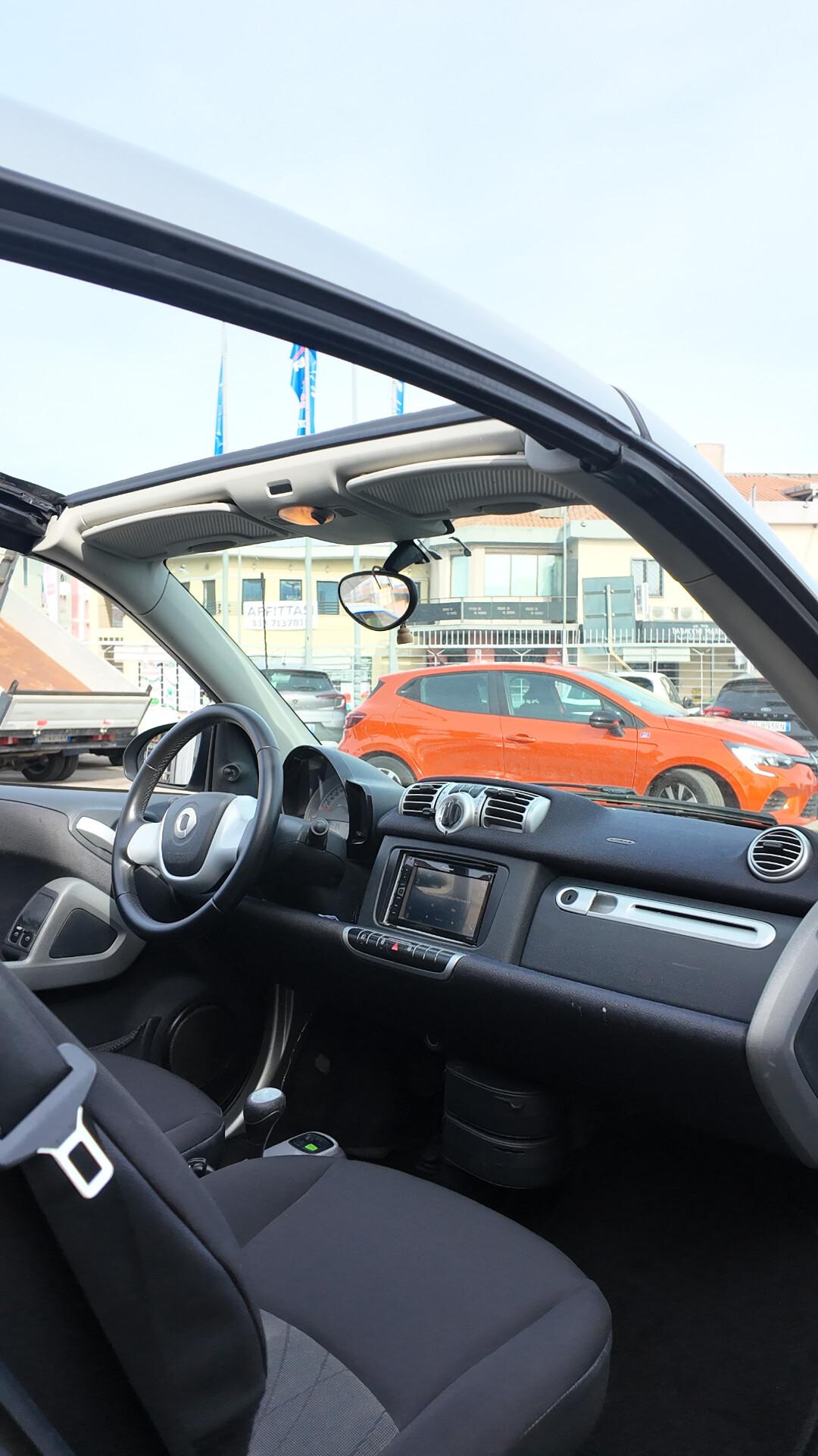 Smart ForTwo 1000 52 kW MHD cabrio passion