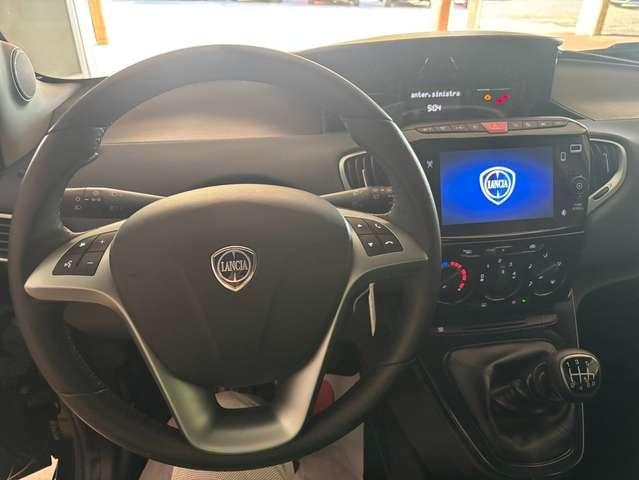 Lancia Ypsilon 1.0 firefly hybrid platinum
