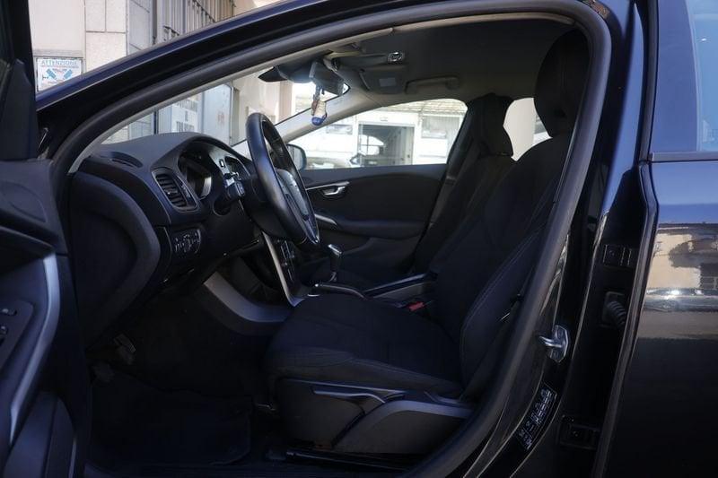 Volvo V40 D2 1.6 D Powershift Momentum Unicoproprietario