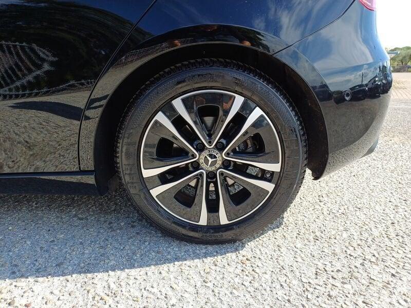Mercedes-Benz Classe A A 180 d Progressive Advanced