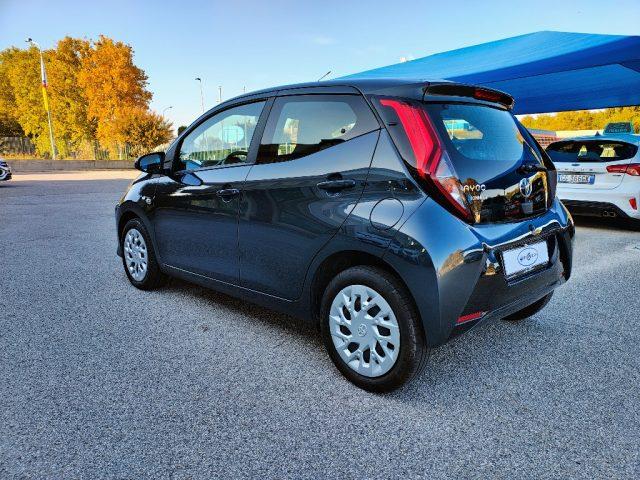 TOYOTA Aygo Connect 1.0 VVT-i 72 CV 5 porte x-play