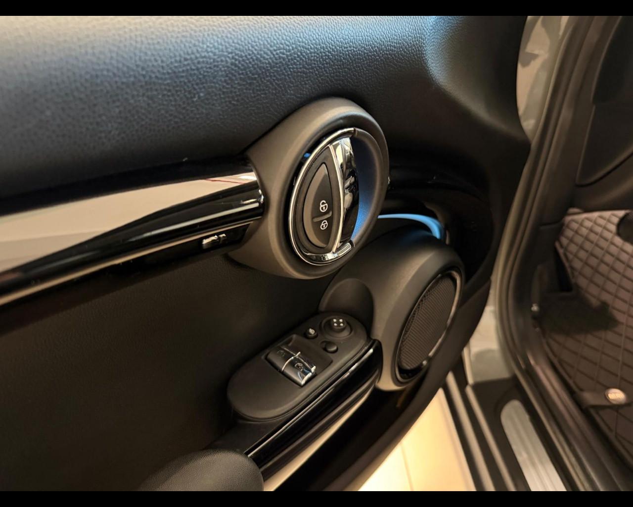 MINI Mini Full El. (F56) - Mini Cooper SE Yours