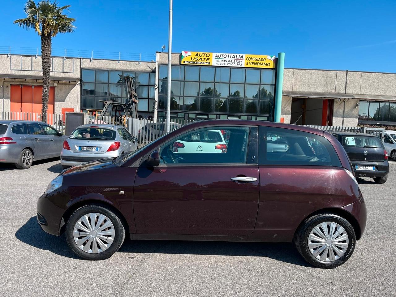 Lancia Ypsilon 1.3 MJT 75 CV Argento
