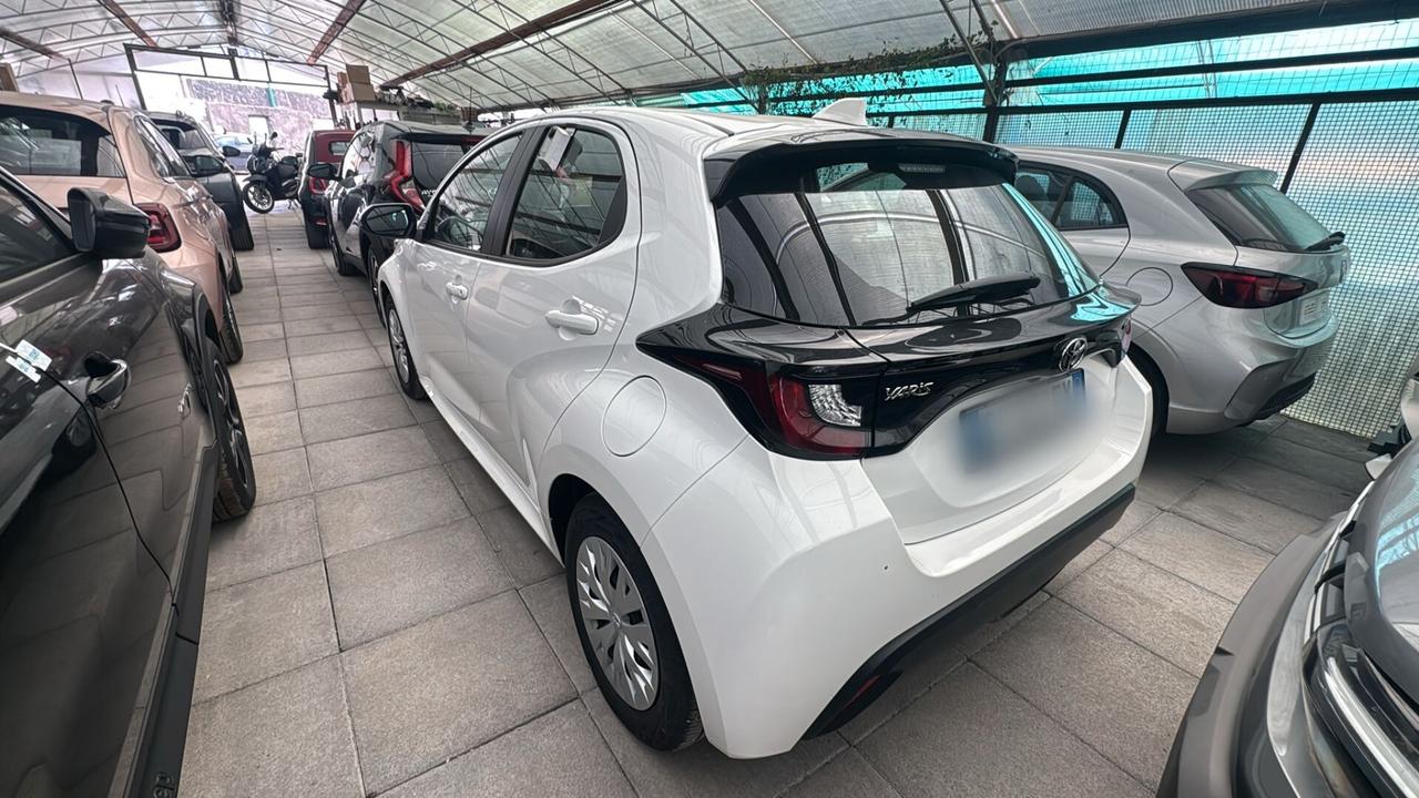 Toyota Yaris 1.5 Hybrid 5 porte Active USATO 2025