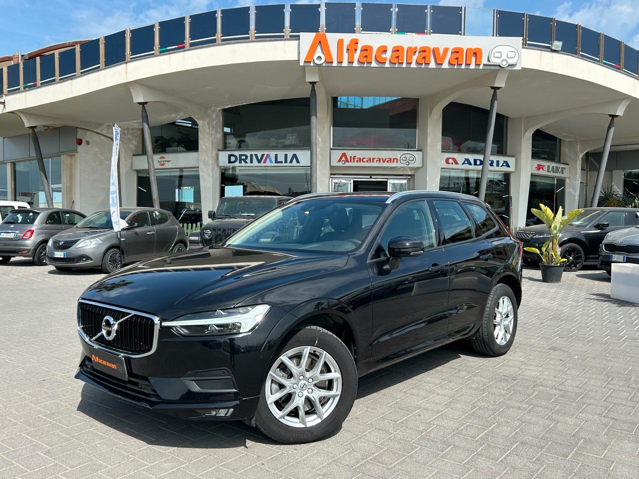 Volvo XC60 2.0 b4 Momentum awd auto