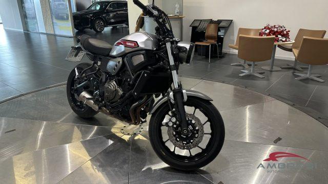 YAMAHA XSR 700