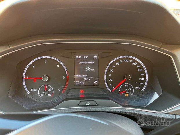 Volkswagen T-Roc 1.6 TDI SCR Business BlueMotion T