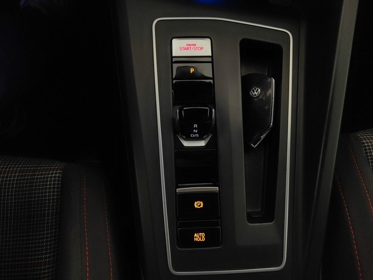 Volkswagen Golf GTI 2.0 TSI DSG