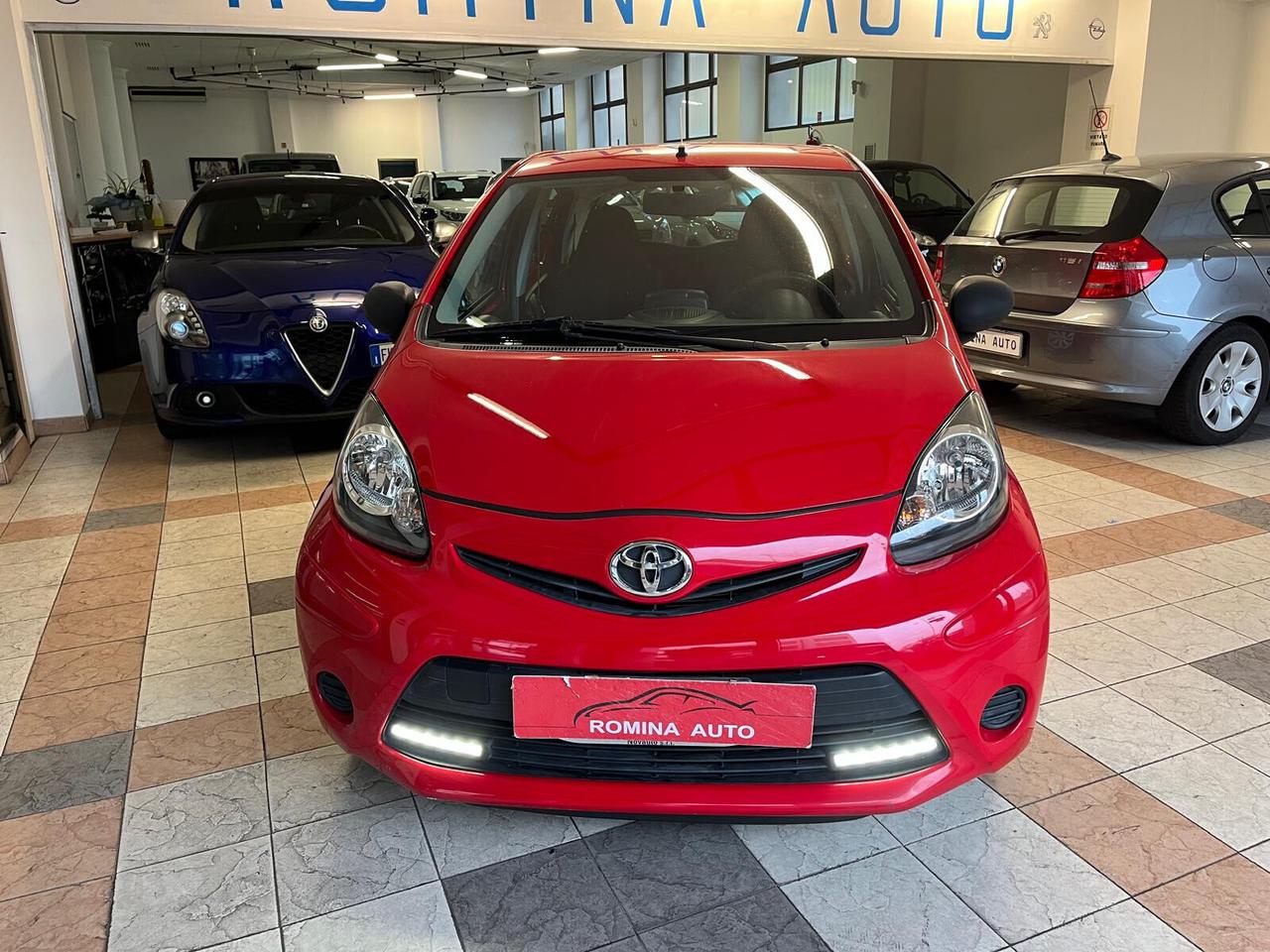 Toyota Aygo 1.0 12V VVT-i 5 porte Active Connect