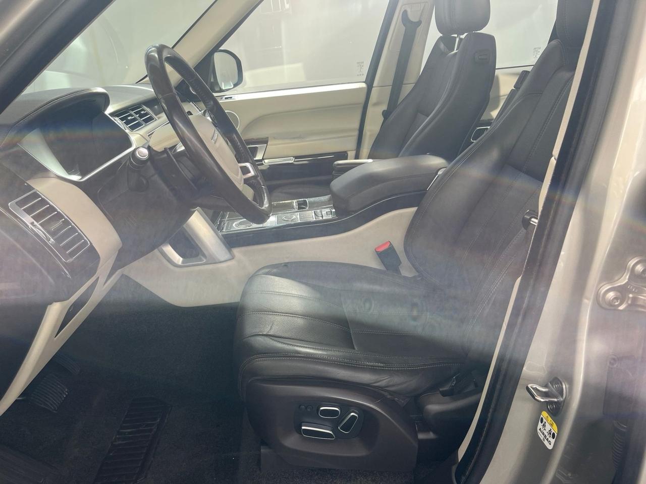 Land Rover Range 4.4 SDV8 Vogue