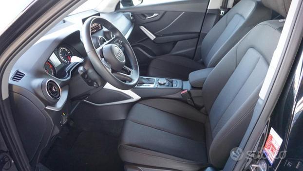 AUDI Q2 30 TDI S tronic Business