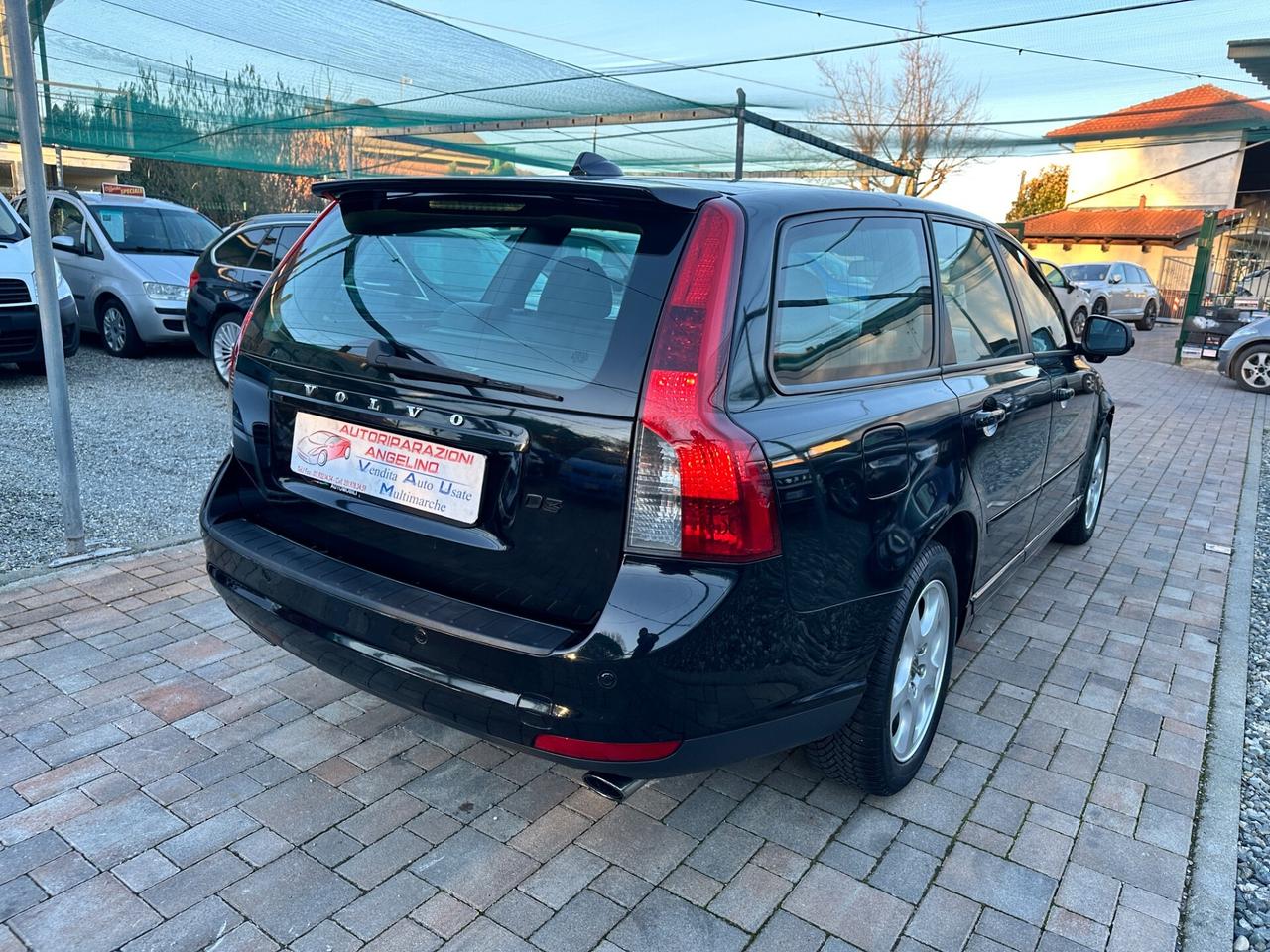 Volvo V50 D3 R-design