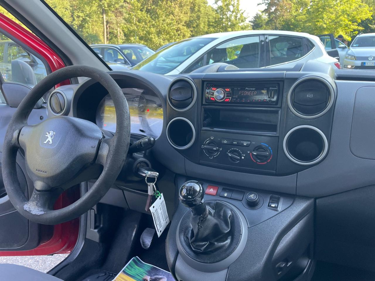 Peugeot Partner Tepee 1.6 HDi 92CV*Neopatentati*