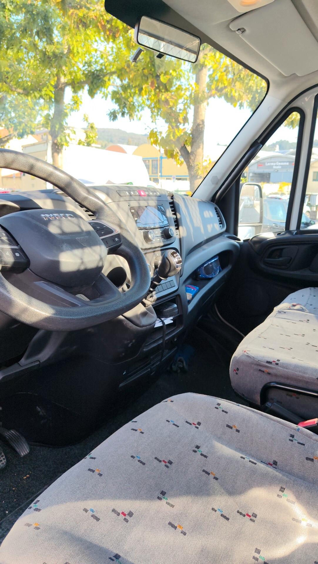 Iveco Daily 35 C14 3000 Cab con cassone ribaltabile