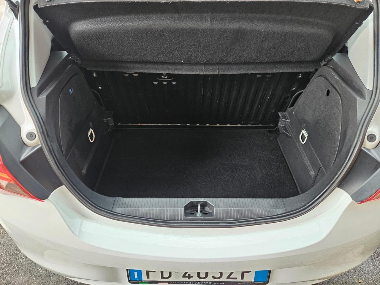 Opel corsa 1.3 mtj 5porte 55kw 75cv