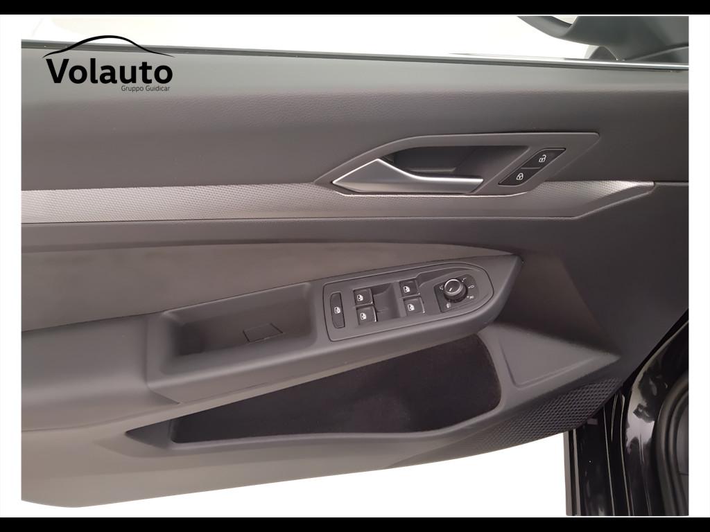 VOLKSWAGEN Golf VIII 2024 - Golf 2.0 tdi Style 150cv dsg