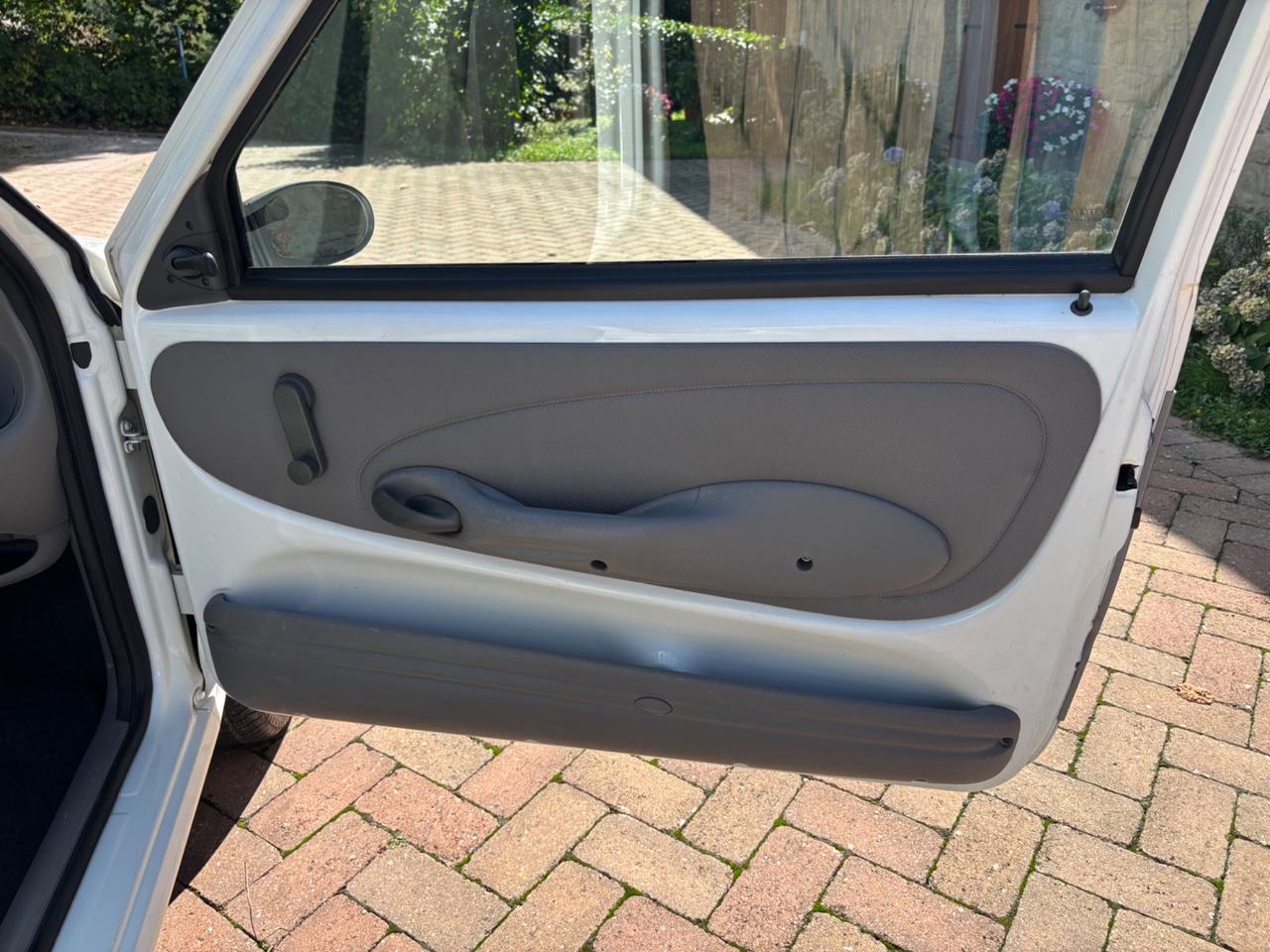 Fiat 600 1.1 BENZINA 54 CV OK NEOPATENTATI