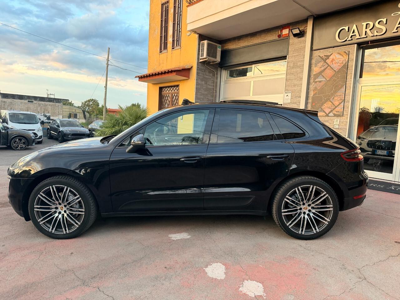 Porsche Macan 3.0 S -Tetto-Pasm-Full-Total BLACK