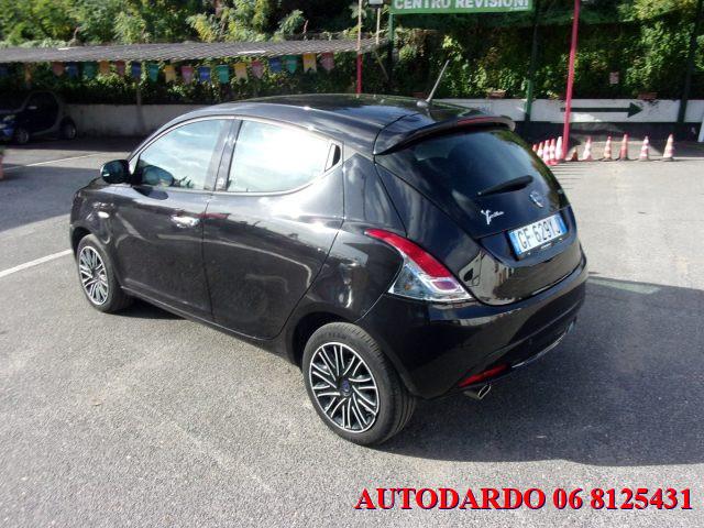 LANCIA Ypsilon 1.0 FireFly 5 porte S&S Hybrid Ecochic Gold