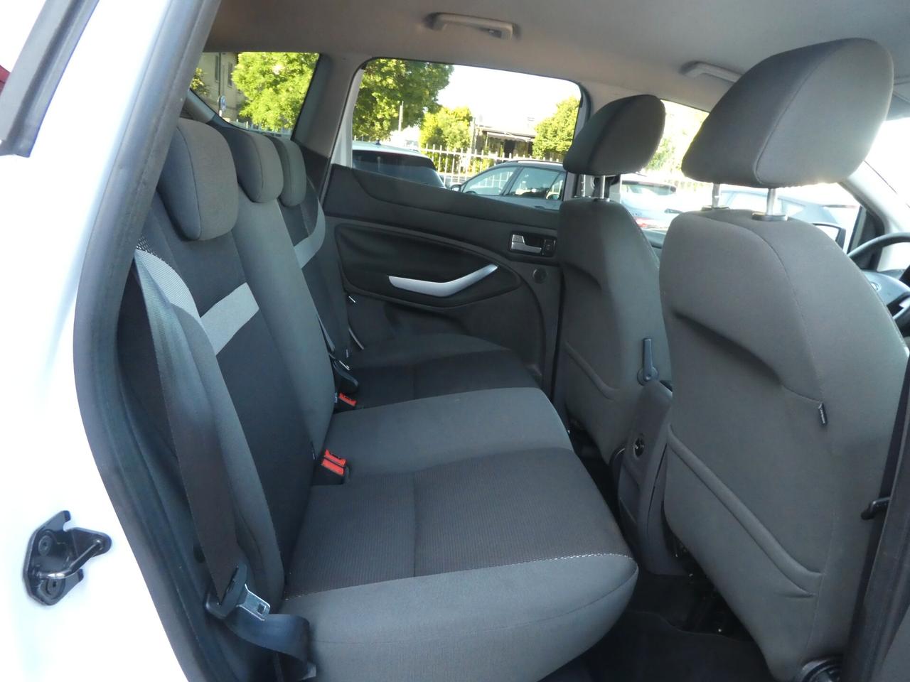 Ford Kuga Kuga+ 2.0 TDCi 140 CV 2WD DPF