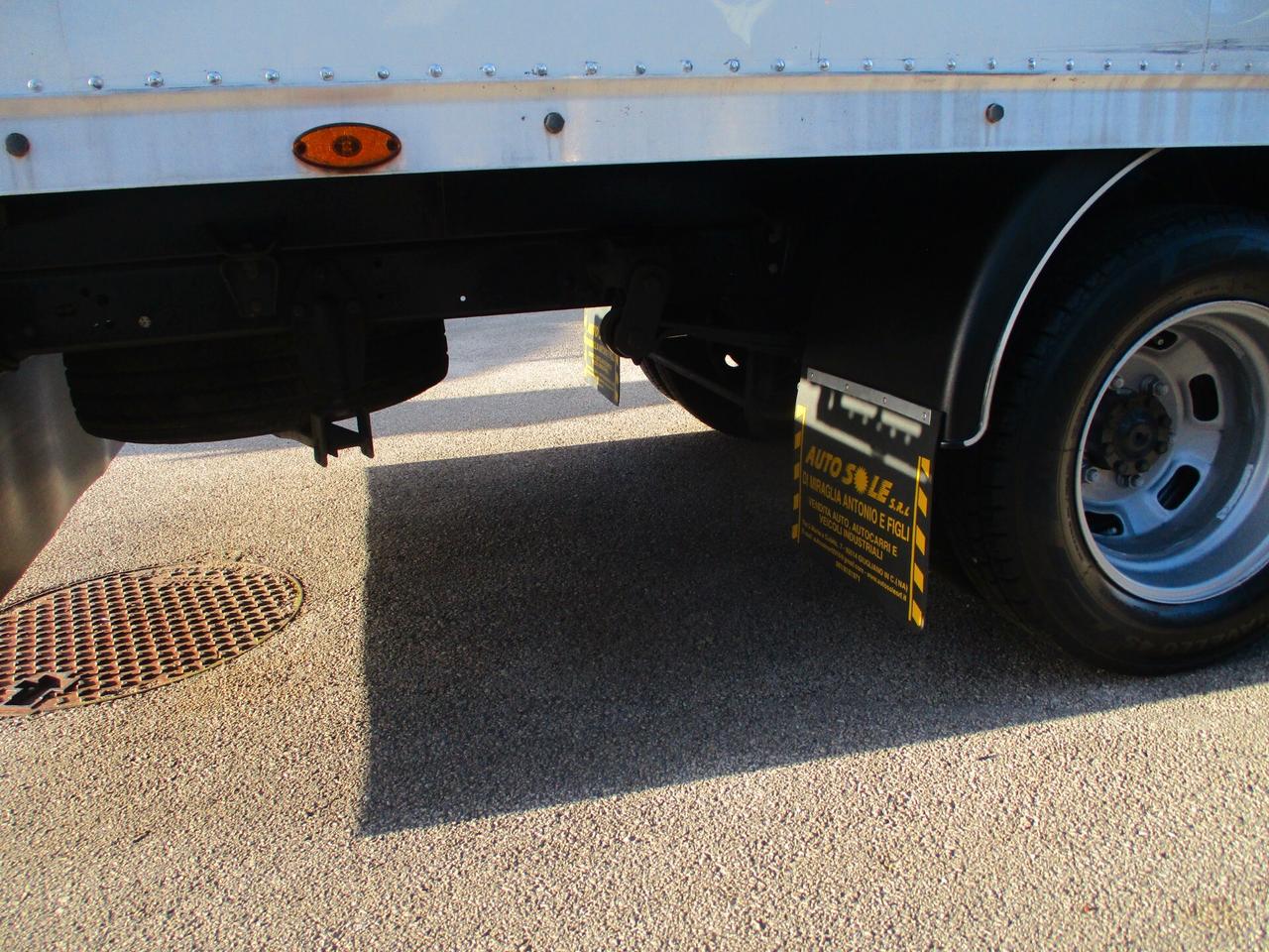 Iveco Daily 35C13 2.3 130CV E5 FURGONE IN LEGA DA 4.30 METRI