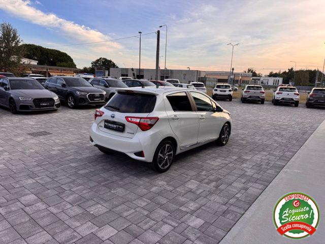 TOYOTA Yaris 1.5 Hybrid 5 porte Active ANCHE NEOPATENTATI