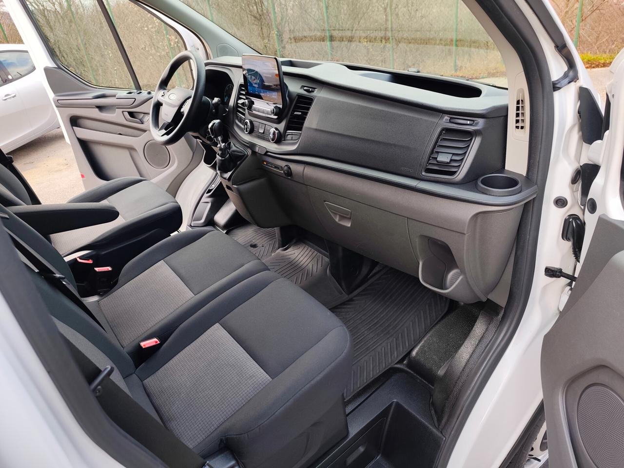 Ford Transit Custom 320 2.0 EcoBlue 130 L1 - H2, 9 Posti, Km Cert. Distribuzione OK! NAVI!