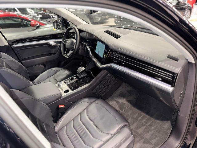 VOLKSWAGEN Touareg 3.0 V6 TDI 286 CV SCR ELEGANCE *UNIPROP*TETTO*