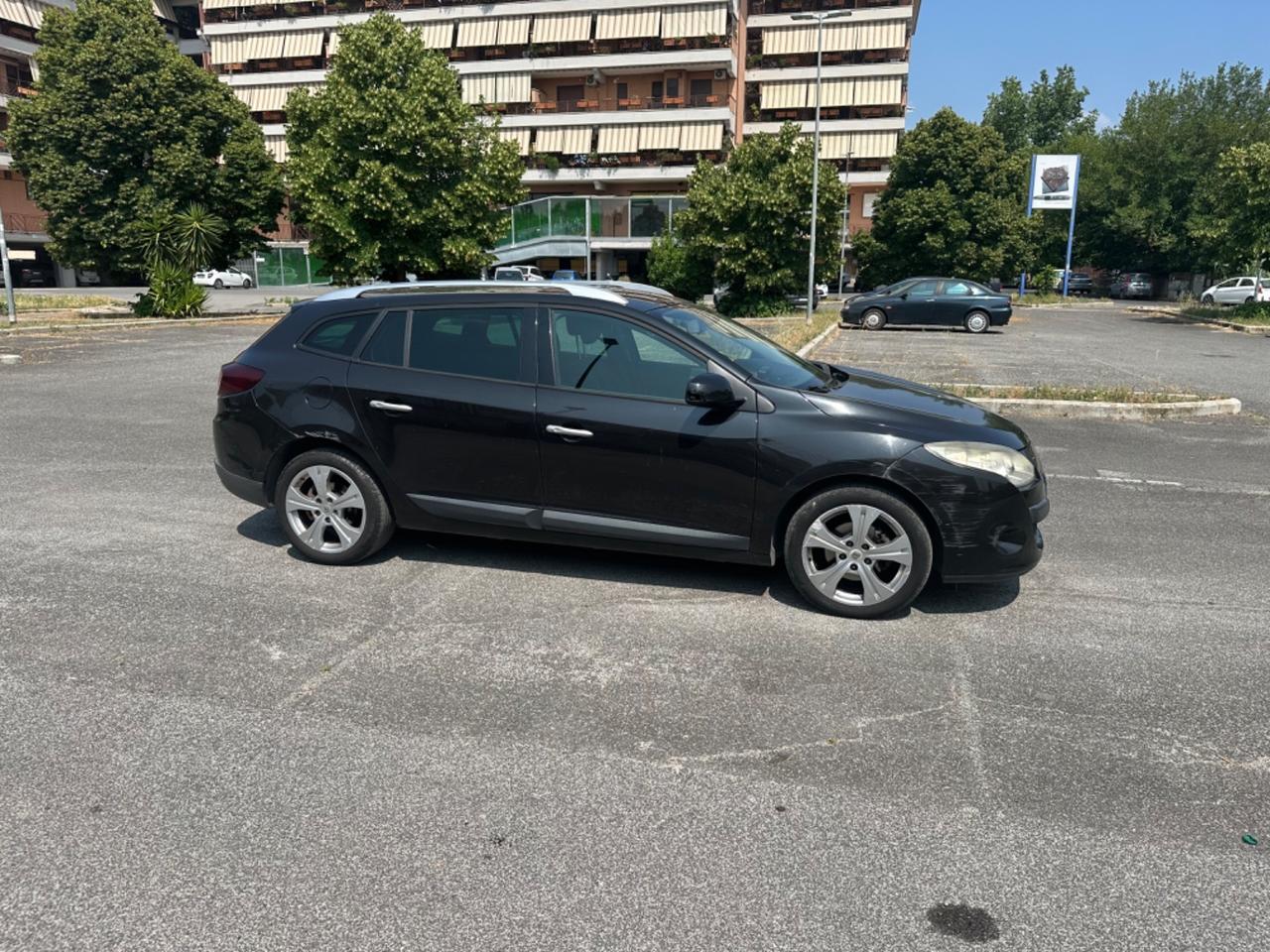Renault Megane Mégane 1.5 dCi/105CV Grandtour Serie Speciale