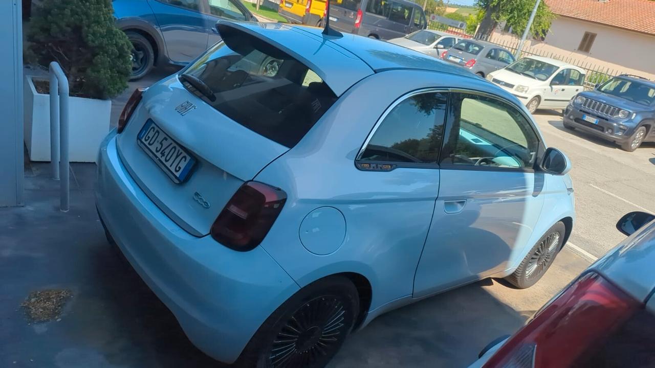 Fiat 500 500e Berlina 42 kWh Passion PACCO BATTERIE NUOVO
