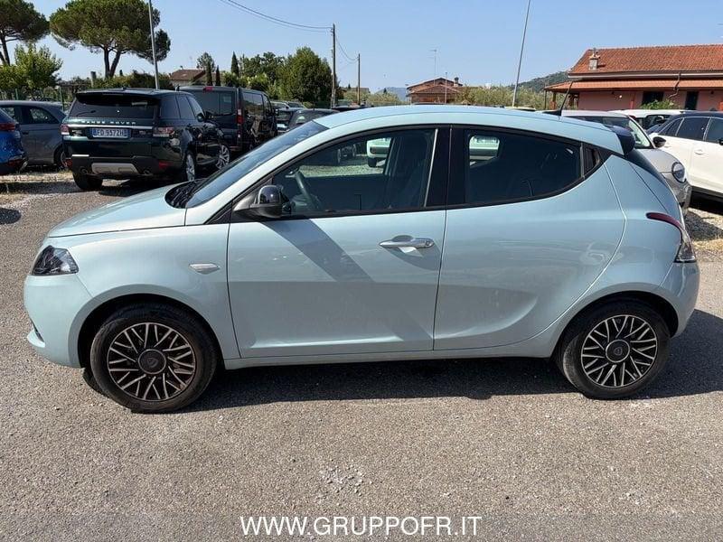 Lancia Ypsilon 1.0 FireFly 70cv Hybrid Platino