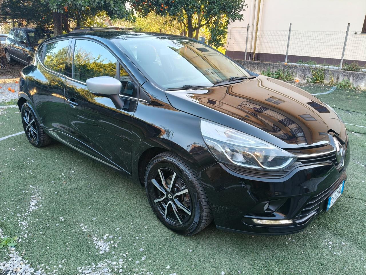 Renault Clio 1.2 FULL OPTIONAL 2017 KM 110