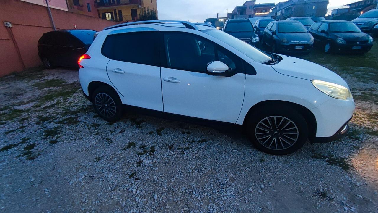 Peugeot 2008 1.2 Benz 2015