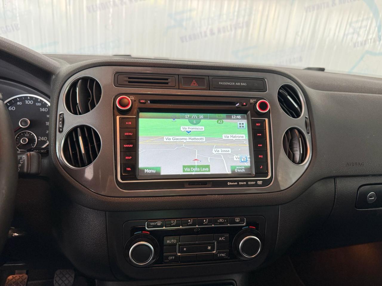 Volkswagen Tiguan 2.0 TDI 110 CV Sport & Style BlueMotion Technology