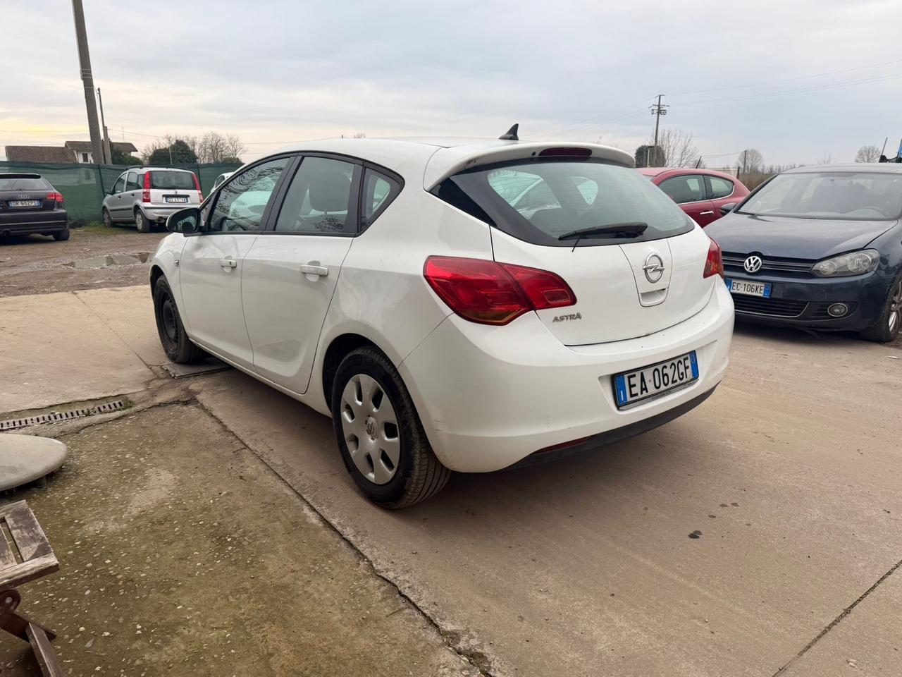Opel Astra 1.4 16V Twinport 5 porte Enjoy