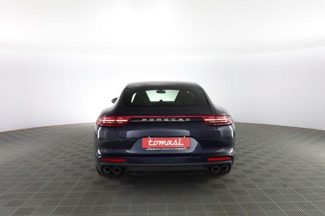 PORSCHE Panamera Panamera 4