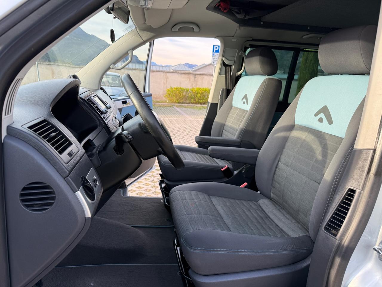 T5 Multivan 2.5 TDI/130CV California Beach