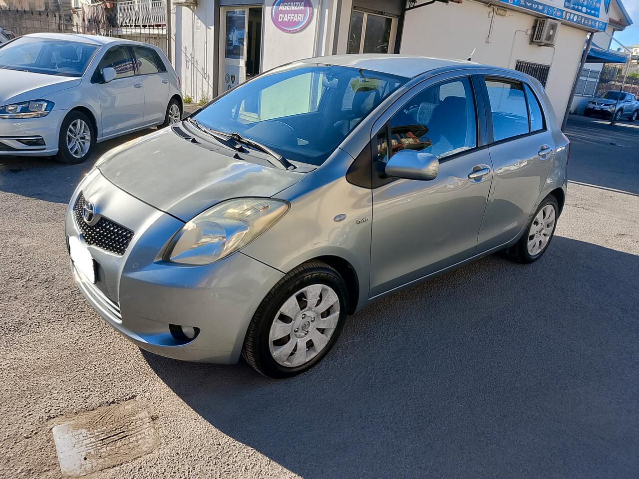 Toyota Yaris 1.4 D-4D 5 porte Sol