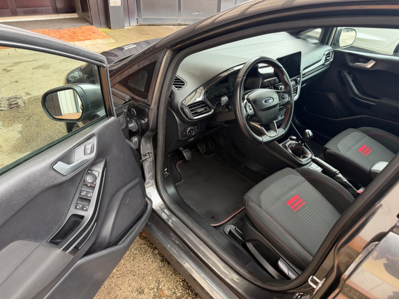 Ford Fiesta 1.0 Ecoboost Hybrid 125 CV 5 porte ST-Line