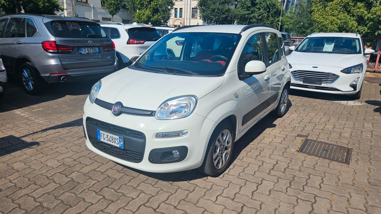 Fiat Panda 1.2 Lounge 69cv 5 POSTI-NEOPATENTATI